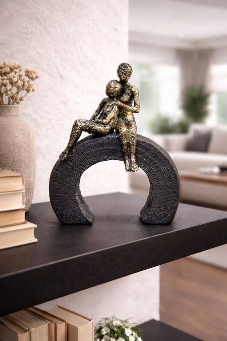 تحف شب وصبيه مع صخره قوسه (GR37-4)